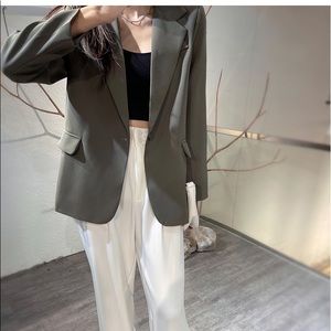 Women’s single breasted blazer size small